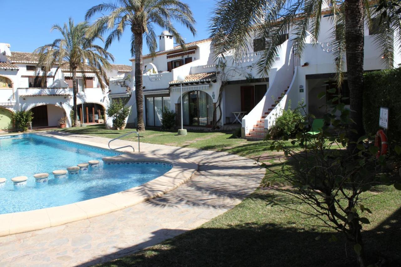 152 Tropicana Park - Deniasol *